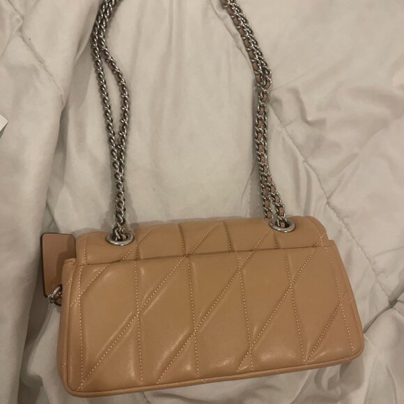 Coach Quilted Leather Pillow Tabby Shoulder Bag Nude Beige with Silver Chain - Picture 2 of 2